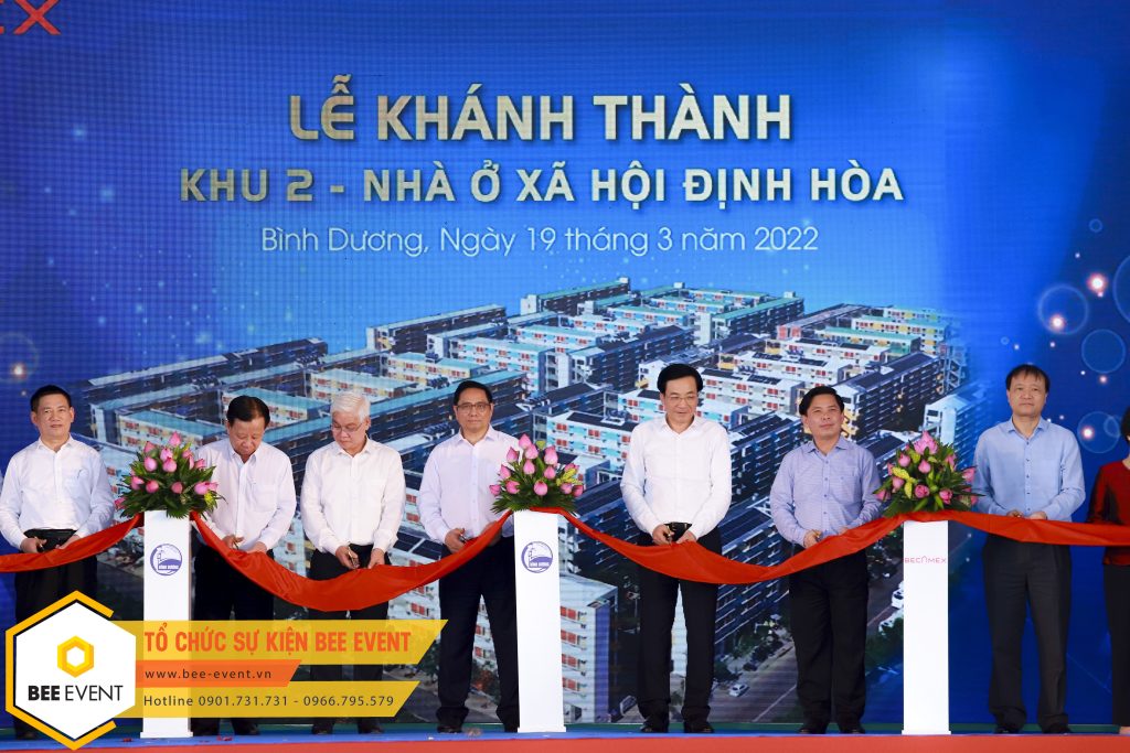 Tổ chức lễ khánh thành