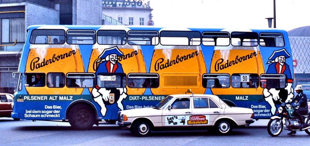 Quảng cáo di động trên phương tiện giao thông