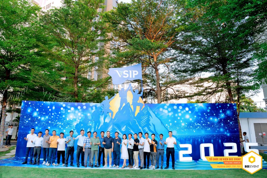 TIỆC TÂN NIÊN VSIP 2025 – VƯỢT THỬ THÁCH ĐÓN BÌNH MINH